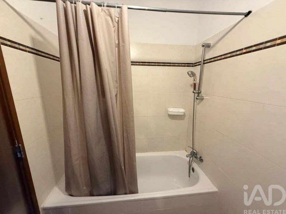 Apartamento T2 para Venda em Grândola e Santa Margarida da Serra Foto 8