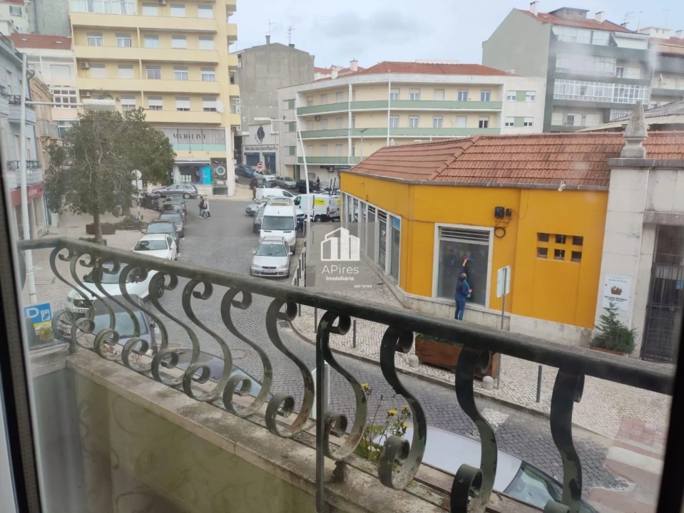 Apartamento T2 para Venda em Almada, Cova da Piedade, Pragal e Cacilhas Foto 2