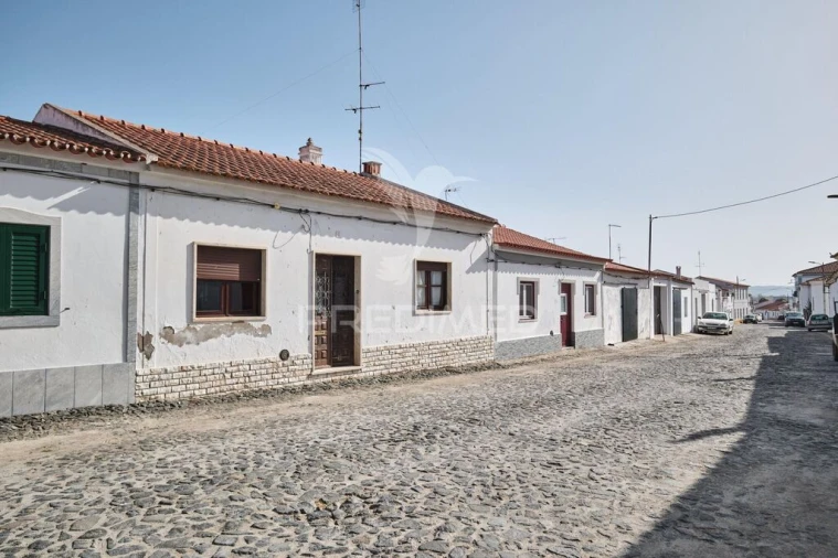 Moradia T2 para Venda em Santo Agostinho e São João Baptista e Santo Amador Foto 6