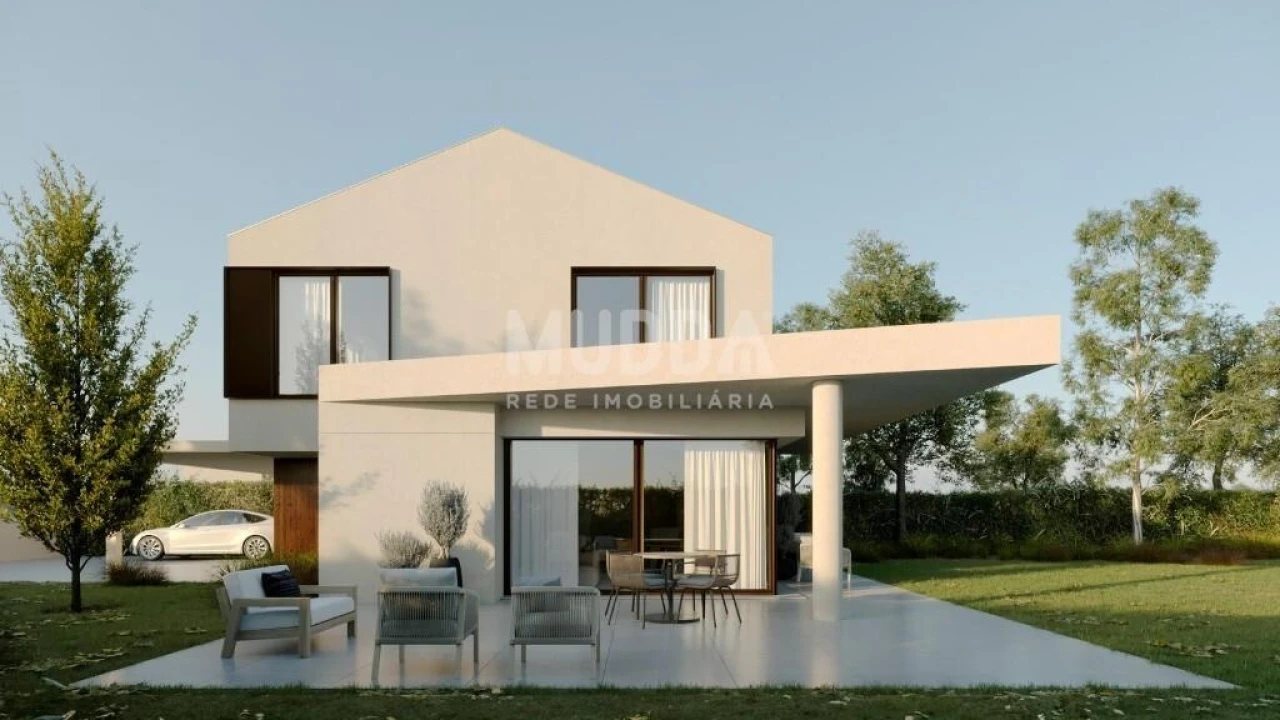 Moradia T4 para Venda em Ovar, São João, Arada e São Vicente de Pereira Jusã Foto 1