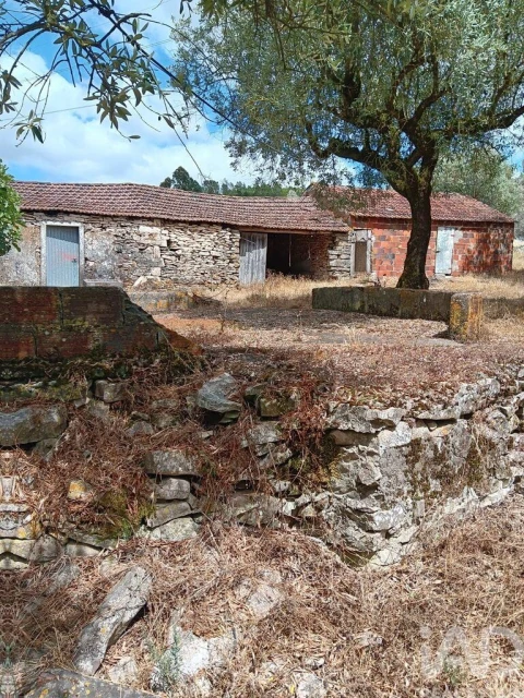 Moradia para Venda em Alcobaça e Vestiaria