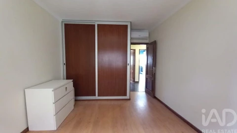 Apartamento T2 para Venda em Mafamude e Vilar do Paraíso
