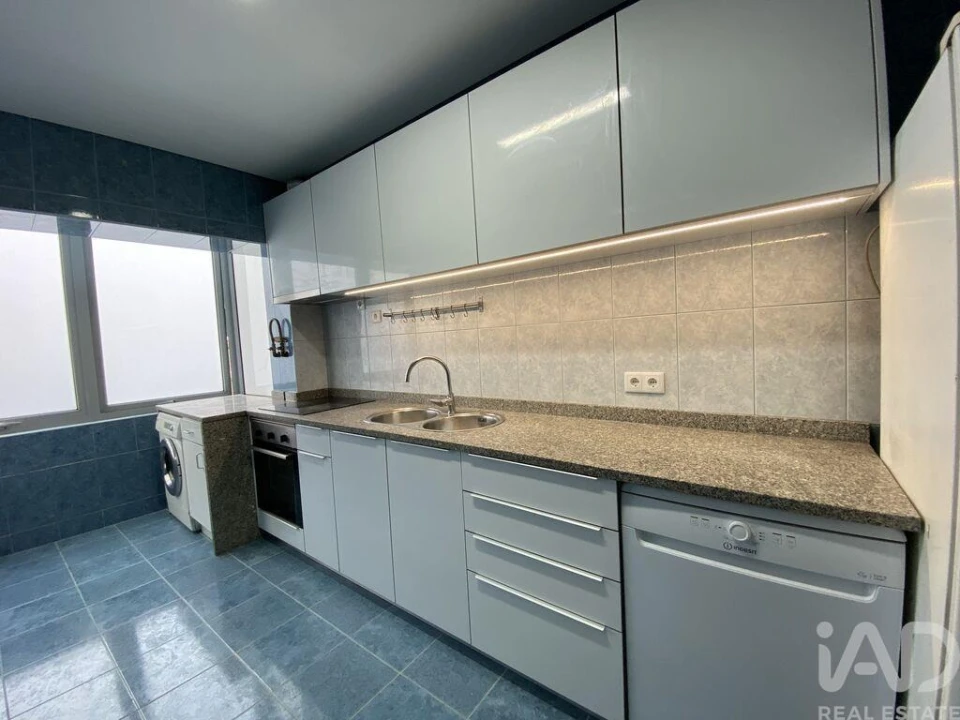 Apartamento T2 para Venda em Mafamude e Vilar do Paraíso Foto 10