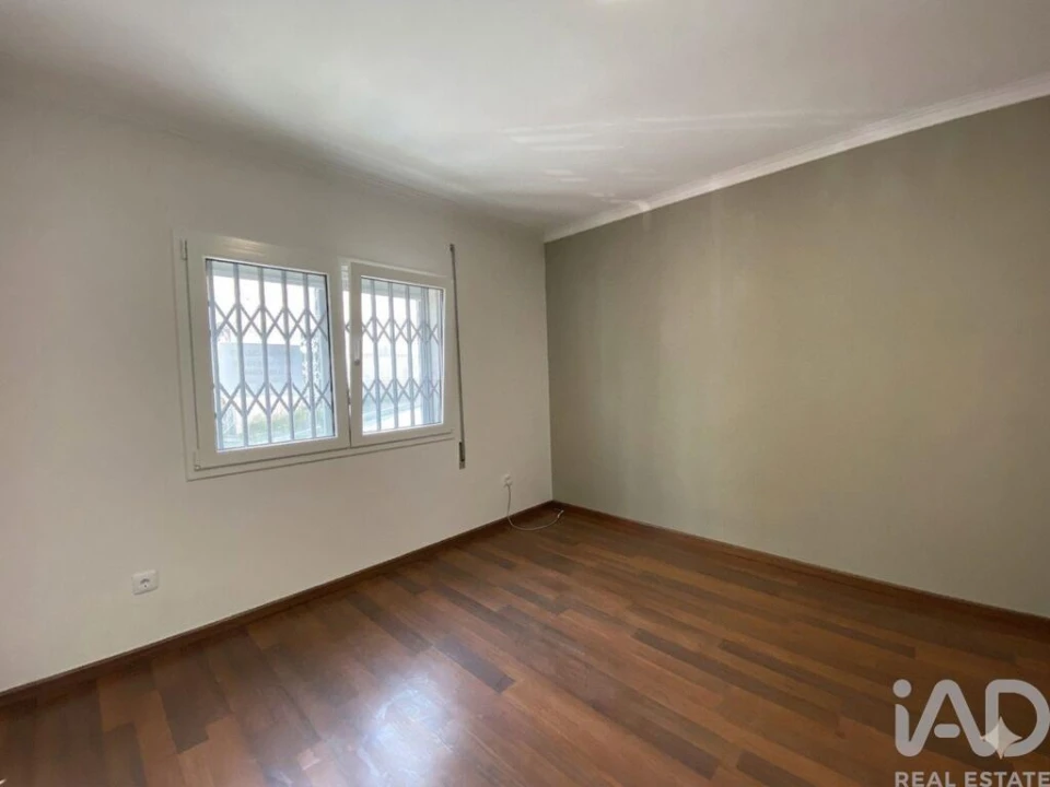 Apartamento T2 para Venda em Mafamude e Vilar do Paraíso Foto 3