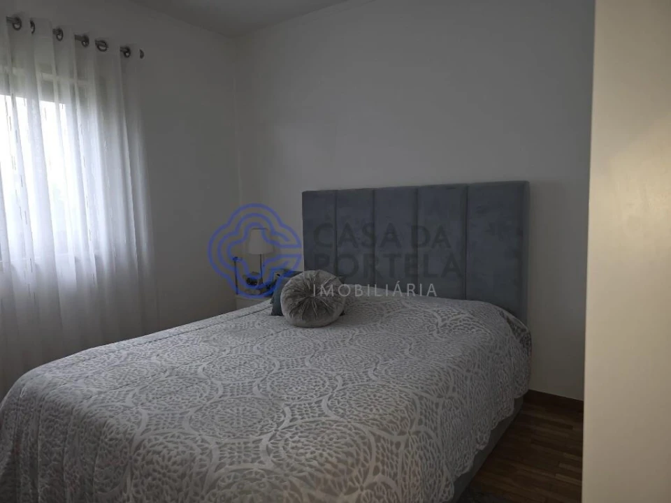 Moradia T3 para Venda em Landim Foto 7