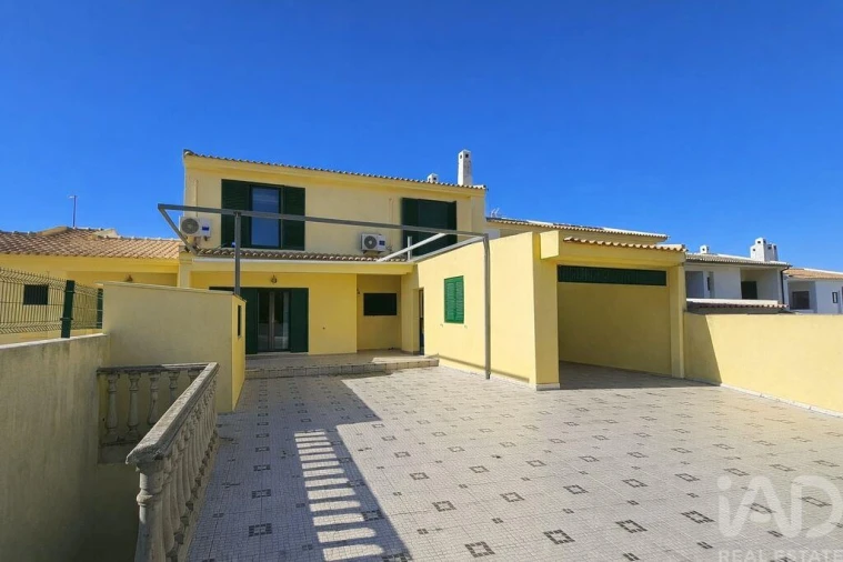 Moradia T2 para Venda em Albufeira e Olhos de Água Foto 2