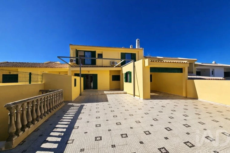 Moradia T2 para Venda em Albufeira e Olhos de Água Foto 3