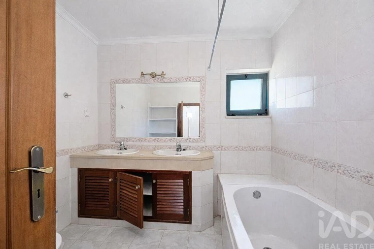 Moradia T2 para Venda em Albufeira e Olhos de Água Foto 16