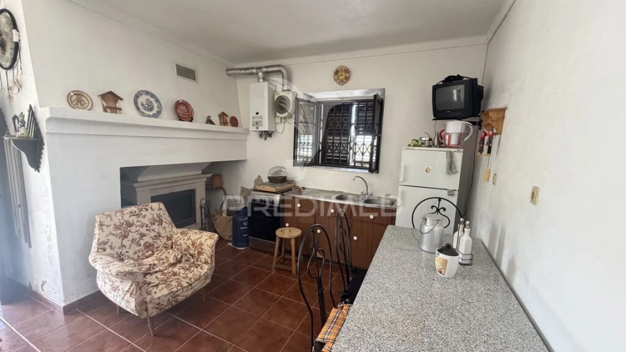 Moradia T2 para Venda em Santiago Maior Foto 9