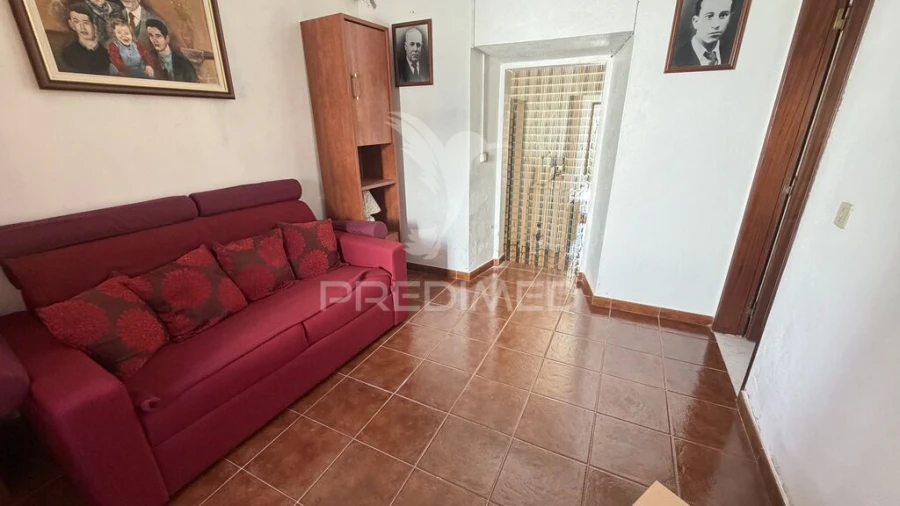 Moradia T2 para Venda em Santiago Maior Foto 13