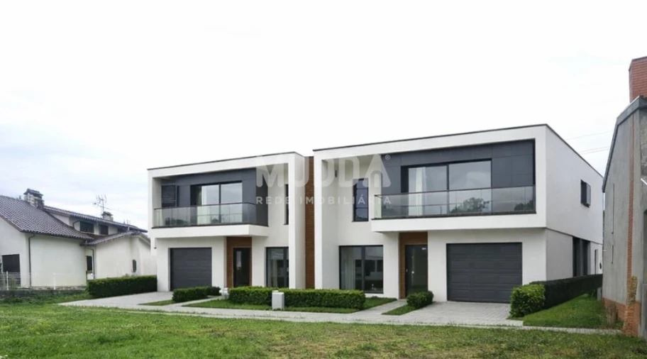 Terreno para Venda em Albergaria-A-Velha e Valmaior