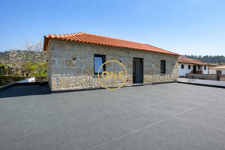 Moradia T3 para Venda em Ribeira Foto 2