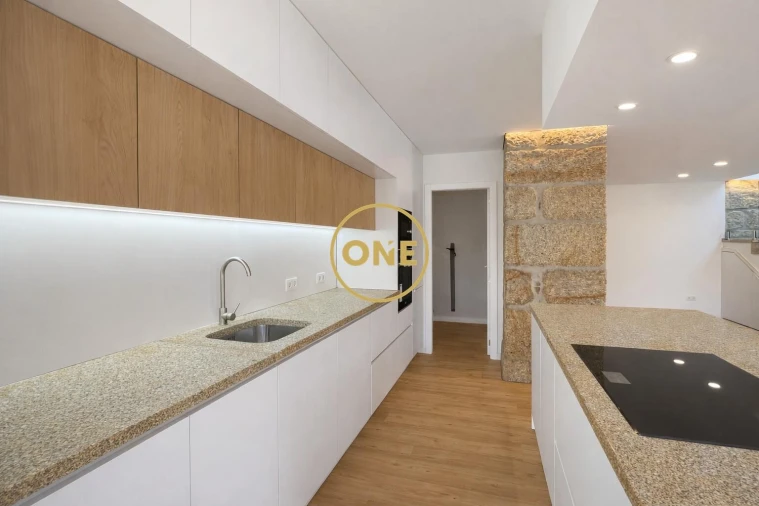 Moradia T3 para Venda em Ribeira Foto 9