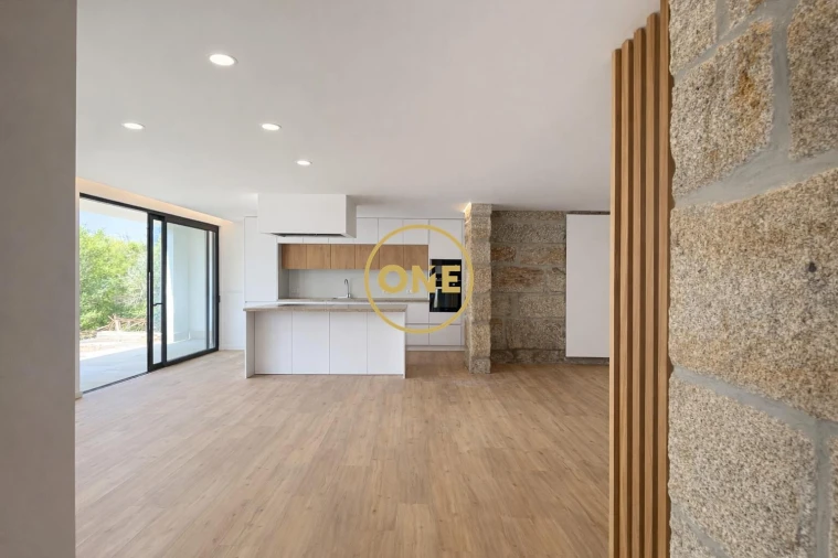 Moradia T3 para Venda em Ribeira Foto 10