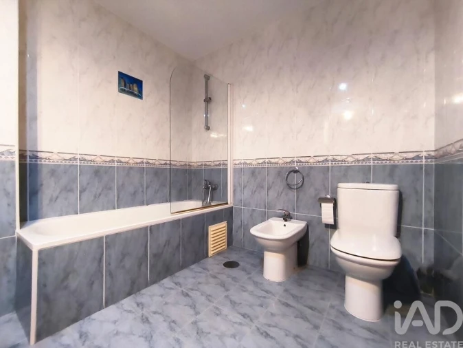 Apartamento T2 para Arrendamento em Vila Praia de Ancora Foto 15