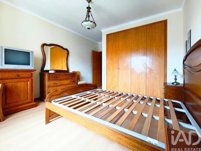 Apartamento T2 para Arrendamento em Vila Praia de Ancora Foto 18