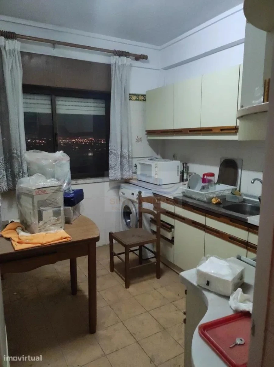 Apartamento T3 para Venda em Águas Livres Foto 3