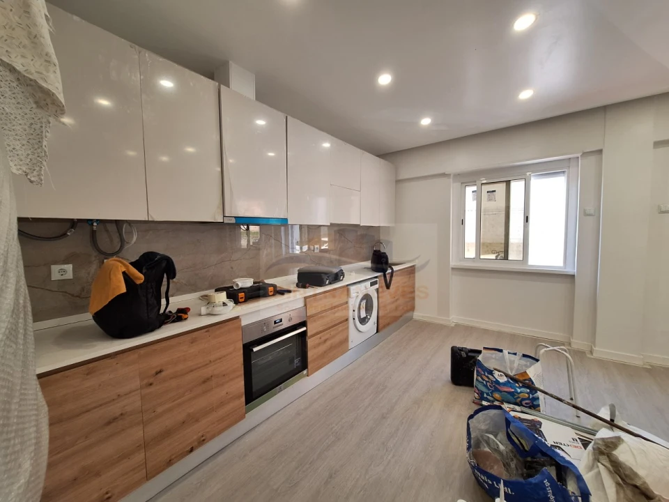 Apartamento T2 para Venda em Águas Livres Foto 5