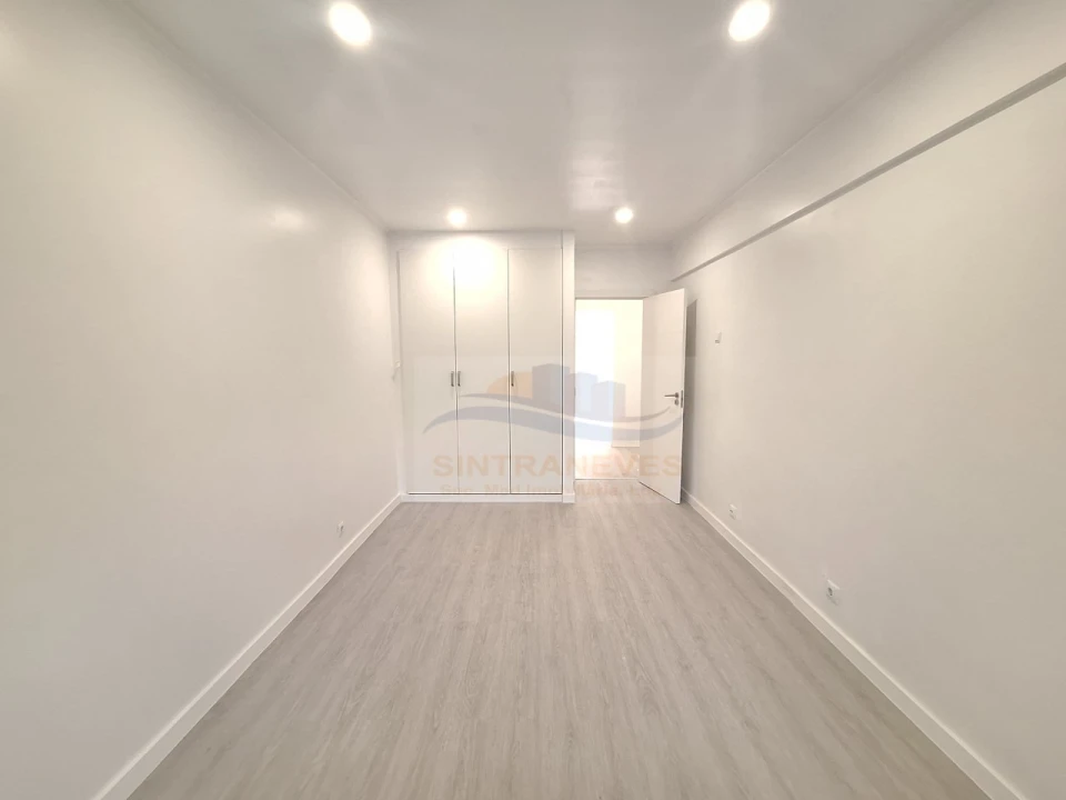 Apartamento T2 para Venda em Águas Livres Foto 8