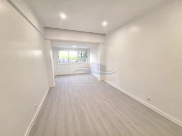 Apartamento T2 para Venda em Águas Livres