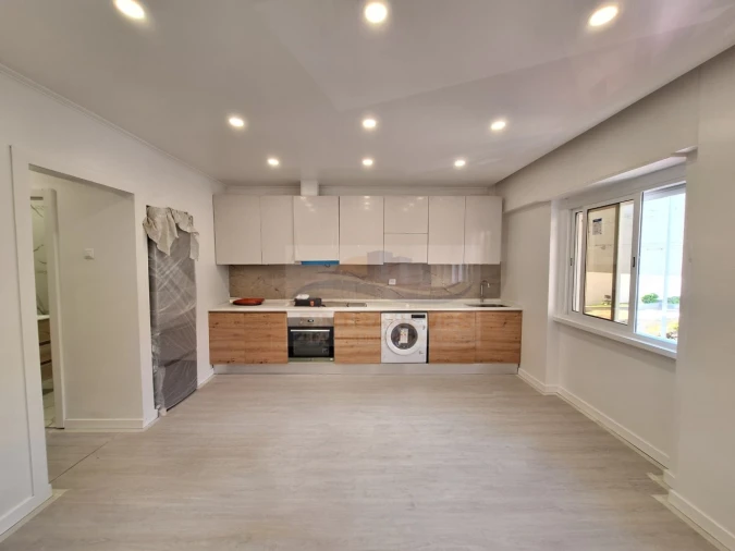 Apartamento T2 para Venda em Águas Livres Foto 2