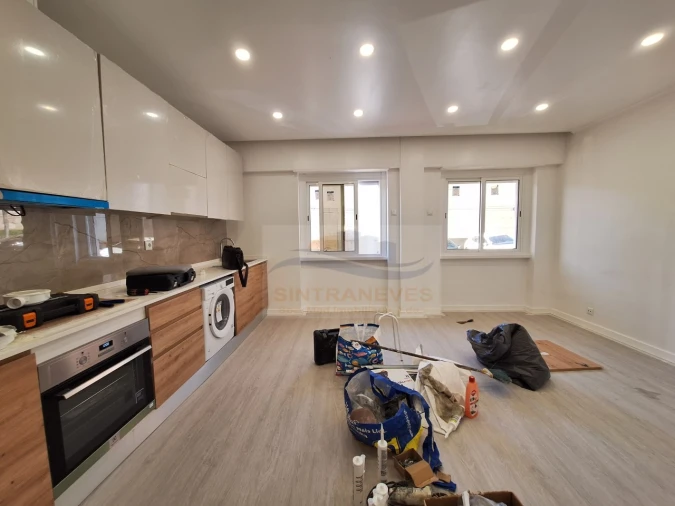 Apartamento T2 para Venda em Águas Livres Foto 3