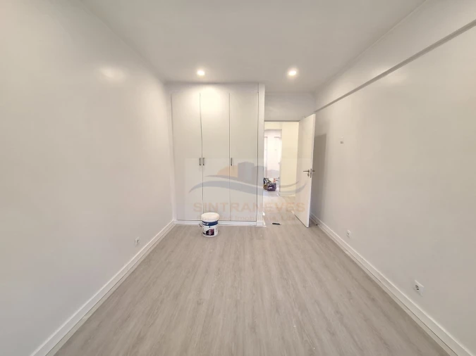 Apartamento T2 para Venda em Águas Livres Foto 7