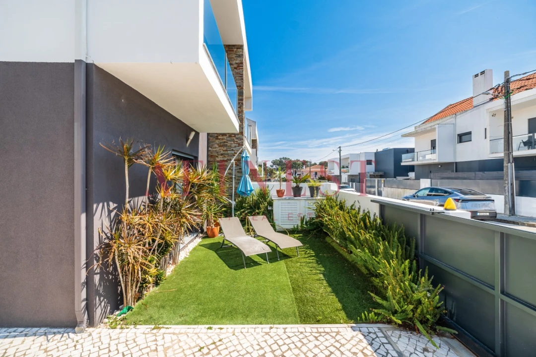 Moradia T3 para Venda em Fernao Ferro Foto 59