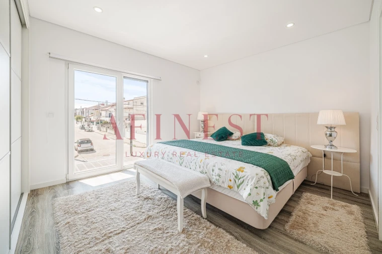 Moradia T3 para Venda em Fernao Ferro Foto 37