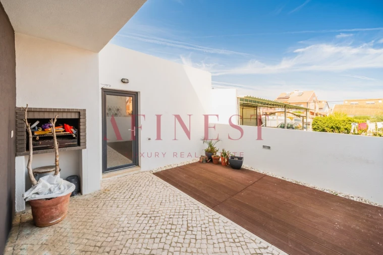 Moradia T3 para Venda em Fernao Ferro Foto 56