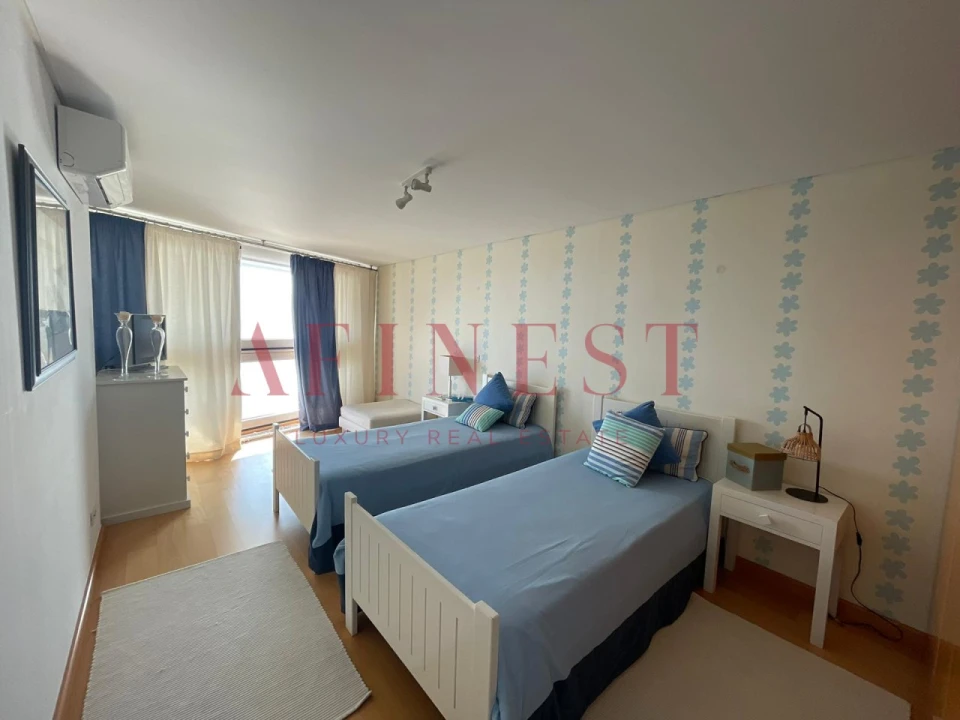 Apartamento T5 para Arrendamento em Sesimbra (Santiago) Foto 12