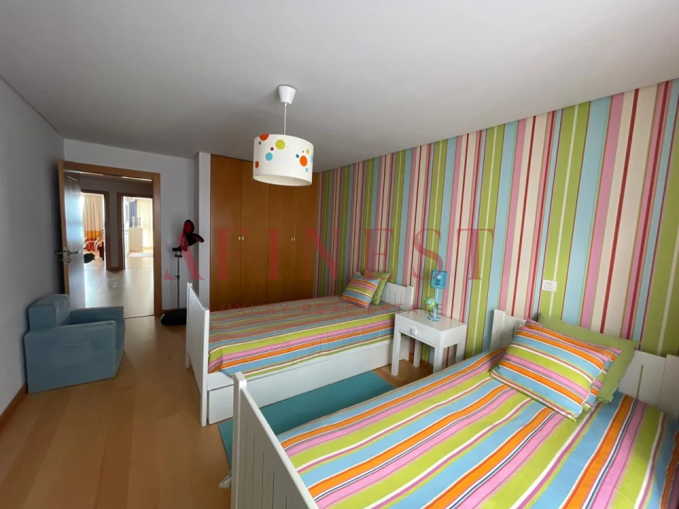 Apartamento T5 para Arrendamento em Sesimbra (Santiago) Foto 24