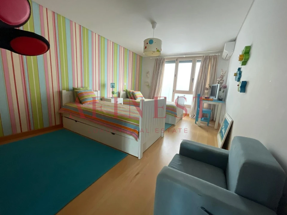 Apartamento T5 para Arrendamento em Sesimbra (Santiago) Foto 25