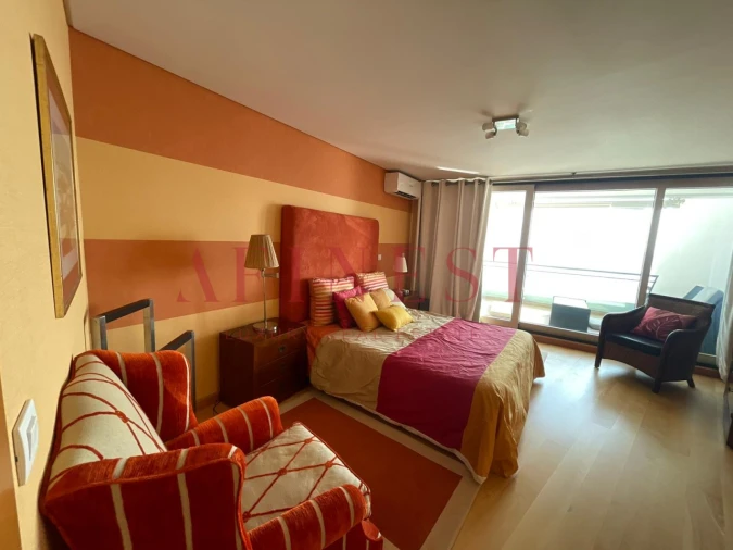 Apartamento T5 para Arrendamento em Sesimbra (Santiago) Foto 17