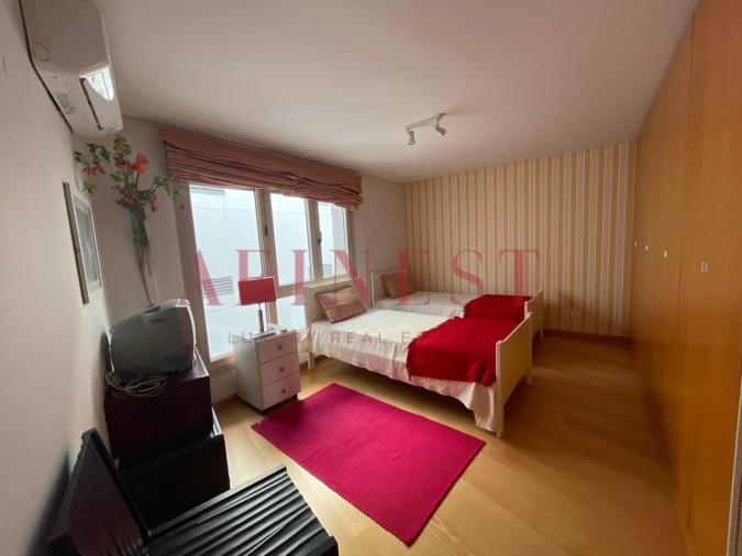 Apartamento T5 para Arrendamento em Sesimbra (Santiago) Foto 23