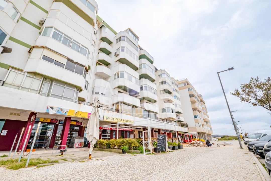 Apartamento T1 para Venda em Costa da Caparica Foto 3