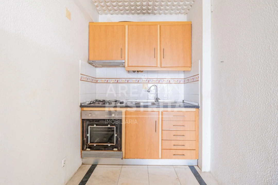 Apartamento T1 para Venda em Costa da Caparica Foto 5