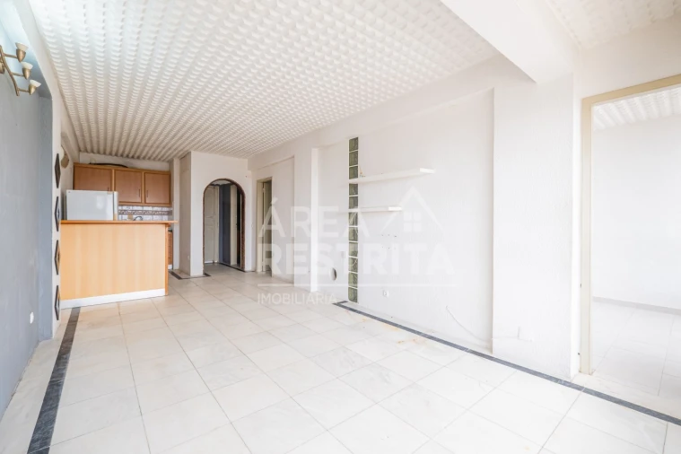 Apartamento T1 para Venda em Costa da Caparica Foto 6