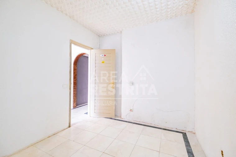 Apartamento T1 para Venda em Costa da Caparica Foto 14