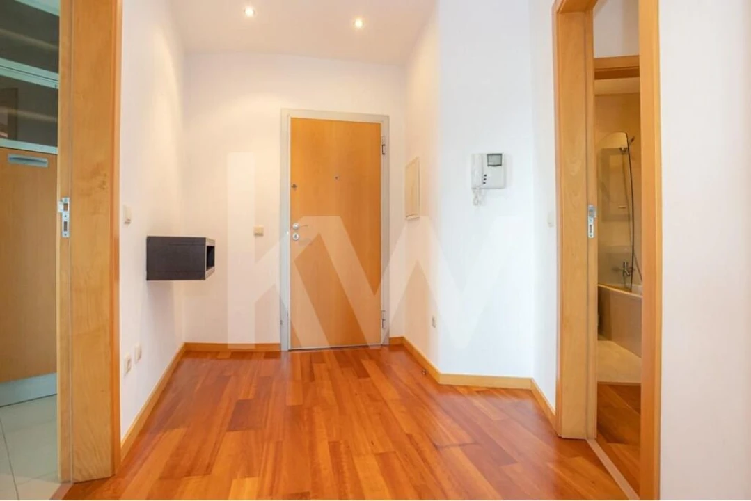 Apartamento T3 para Arrendamento em Eiras e São Paulo de Frades Foto 7