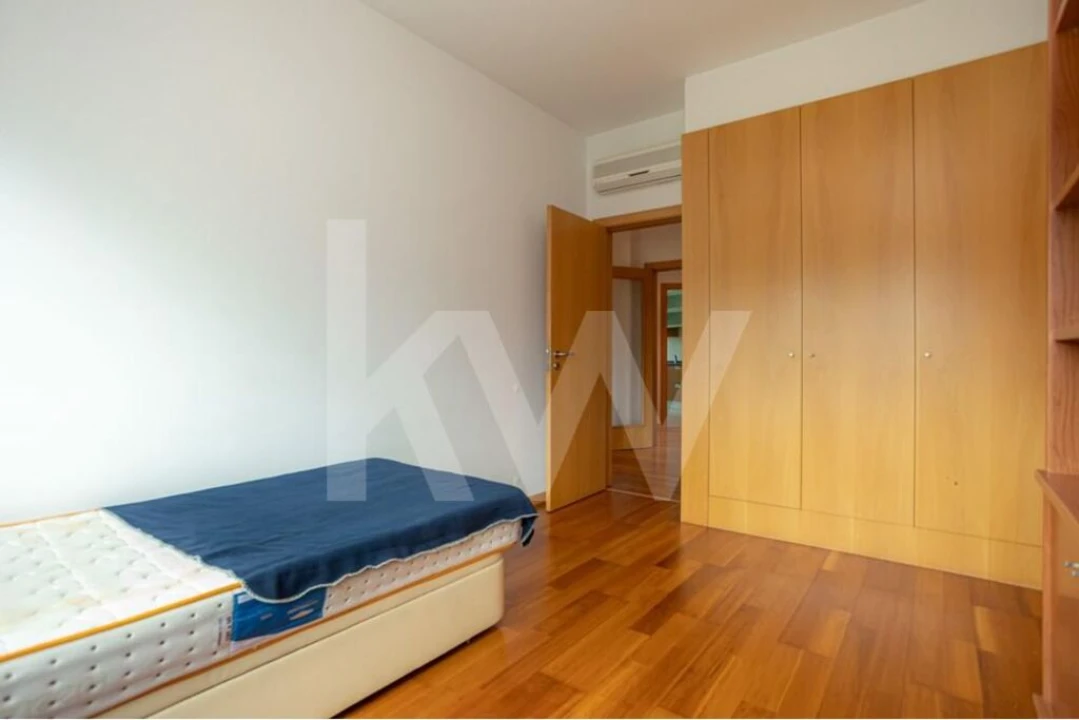 Apartamento T3 para Arrendamento em Eiras e São Paulo de Frades Foto 22