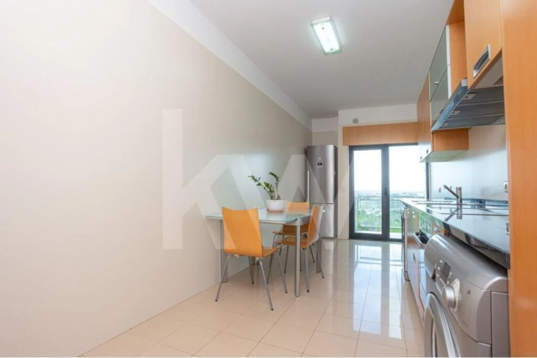 Apartamento T3 para Arrendamento em Eiras e São Paulo de Frades Foto 5