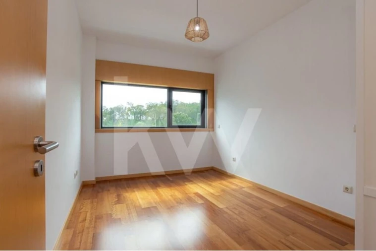 Apartamento T3 para Arrendamento em Eiras e São Paulo de Frades Foto 17