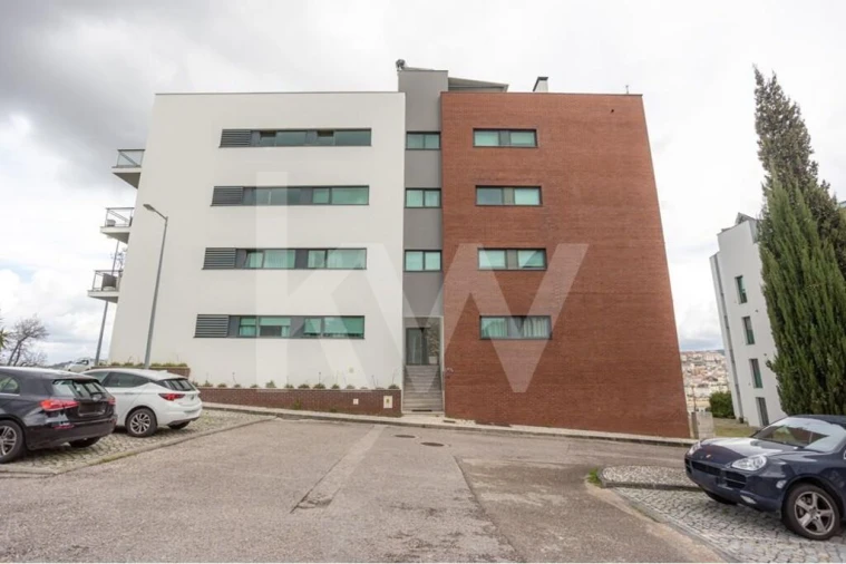 Apartamento T3 para Arrendamento em Eiras e São Paulo de Frades Foto 24