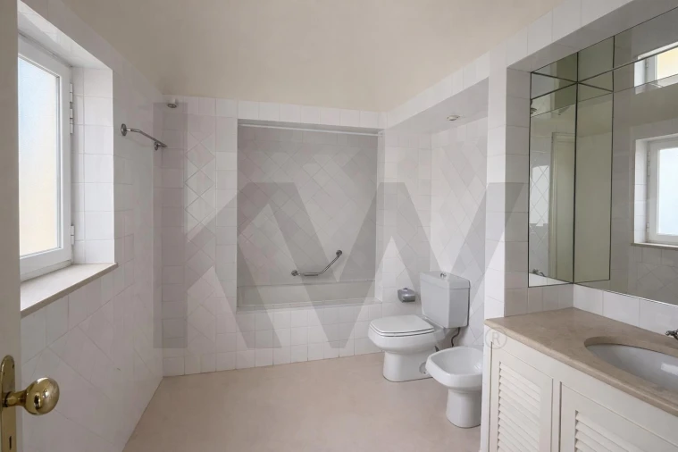 Apartamento T3 para Arrendamento em Avenidas Novas Foto 16