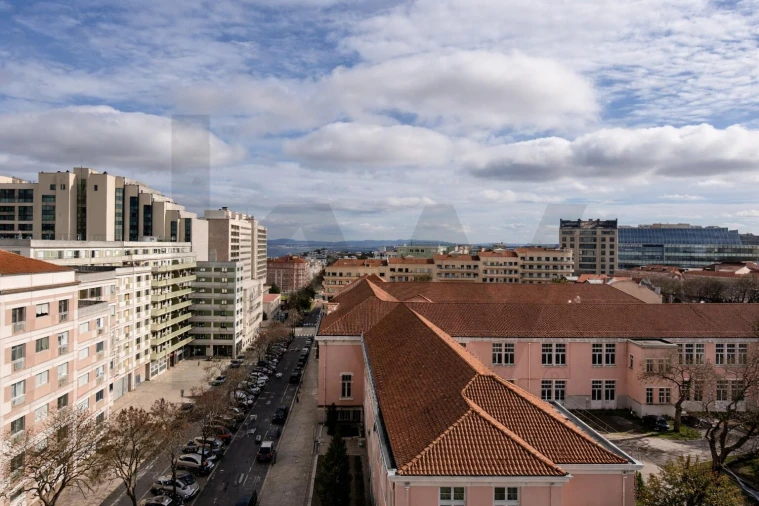 Apartamento T3 para Arrendamento em Avenidas Novas Foto 24