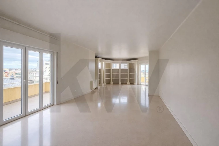 Apartamento T3 para Arrendamento em Avenidas Novas Foto 3