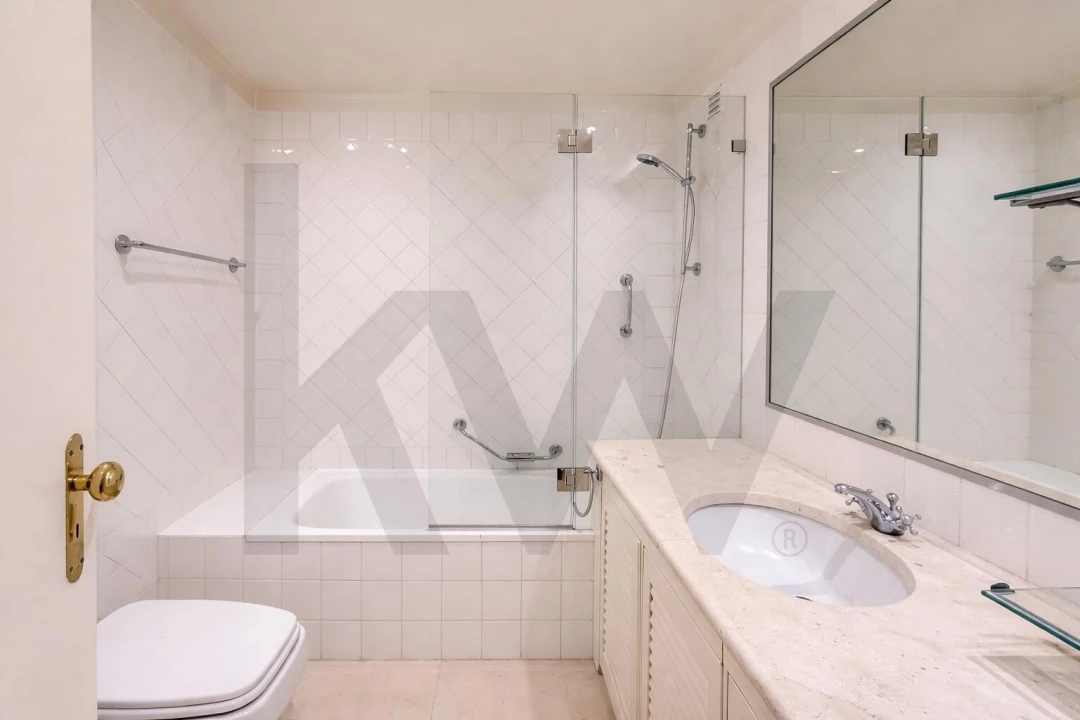 Apartamento T3 para Arrendamento em Avenidas Novas Foto 10