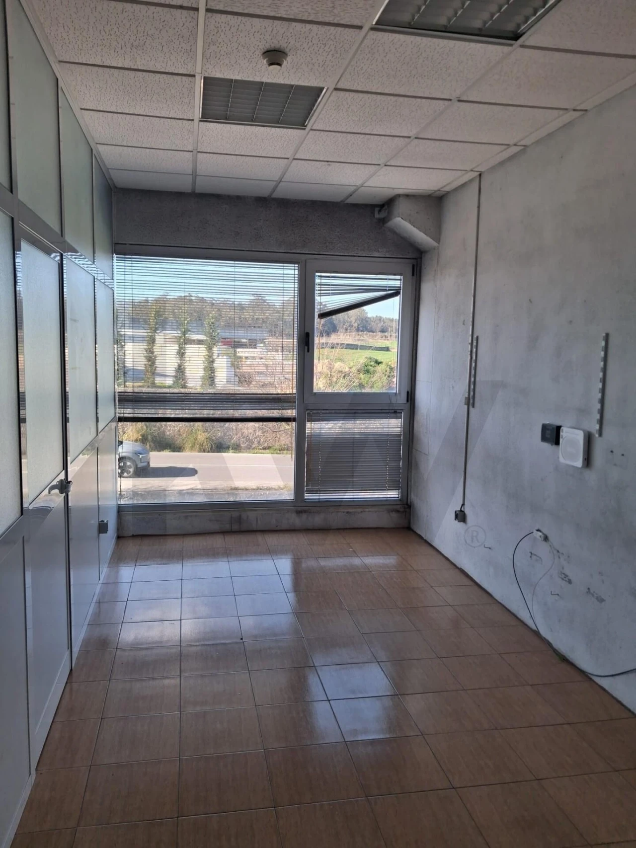 Armazém para Venda em Touguinha e Touguinhó Foto 11