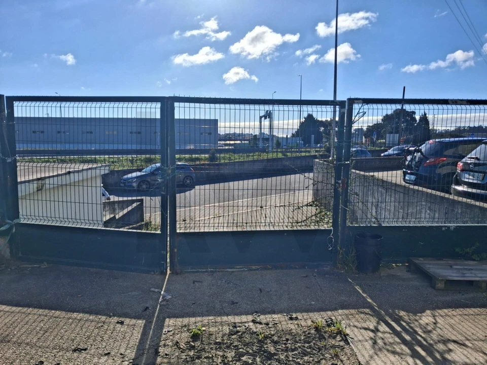 Armazém para Venda em Touguinha e Touguinhó Foto 14